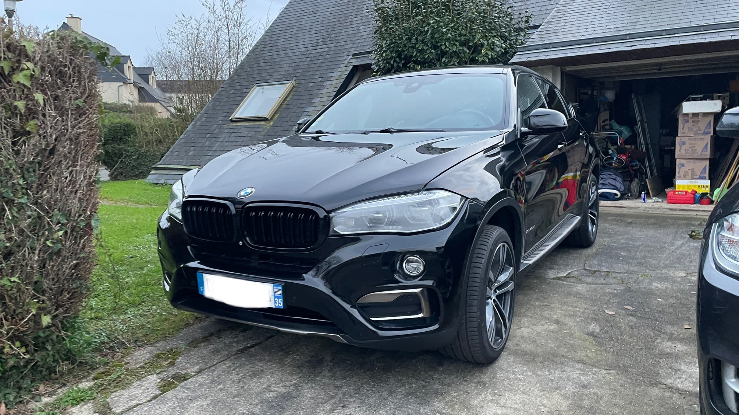 Photo de voiture avant retouche CarShot