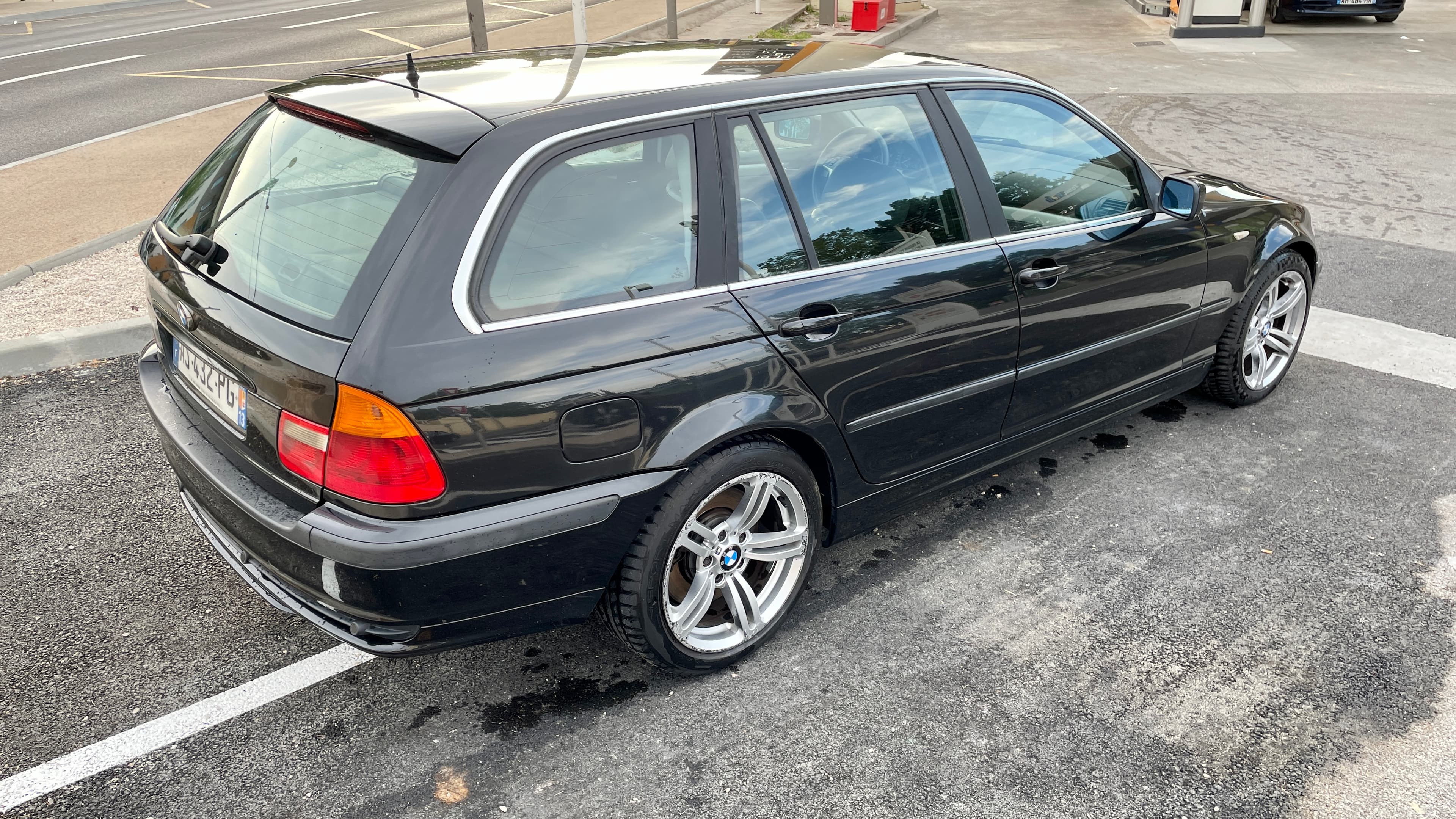 Photo de voiture avant retouche CarShot