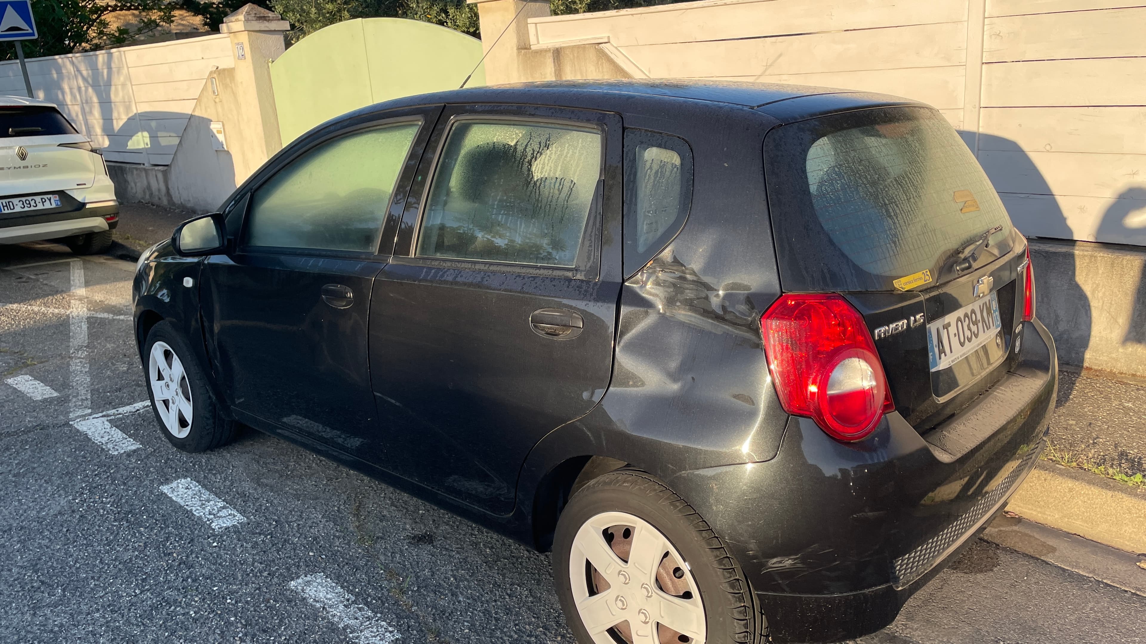 Photo de voiture avant retouche CarShot